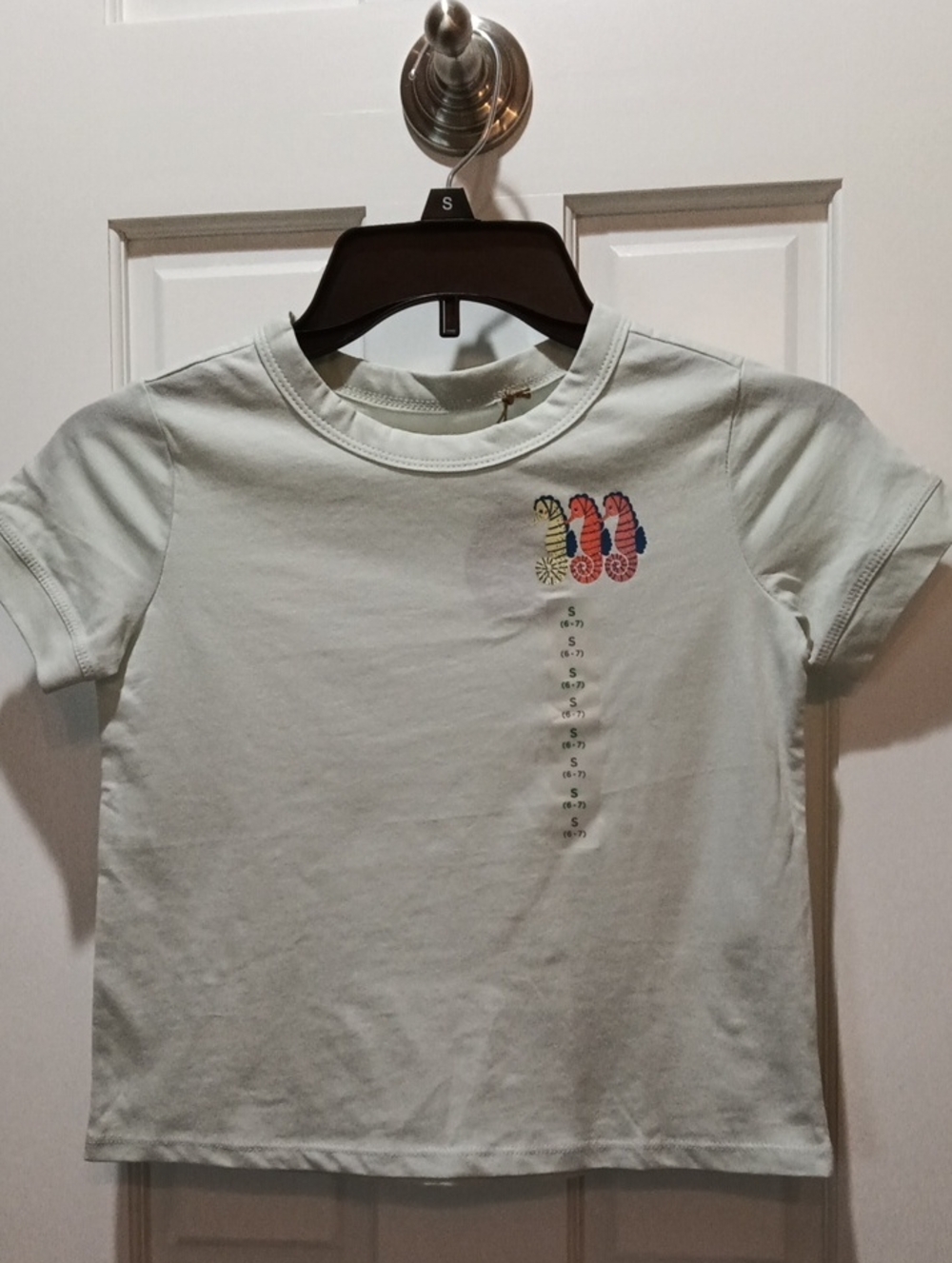 dip Mint Green Short-Sleeve Tee with Colorful Seahorse Trio